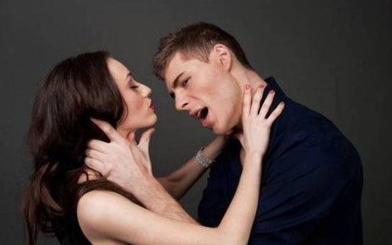 夫妻玩女孩：夫妻心动！他们与一个女孩的特别相遇