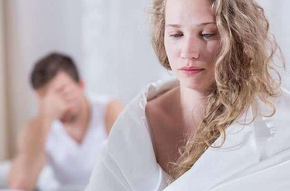 夫妻同房前该怎样按摩：夫妻同房前的必做按摩技巧