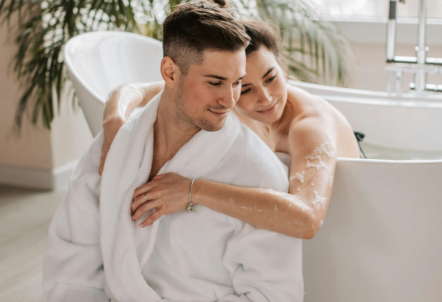 老婆说她是寡妇：她自称寡妇，却被老公打脸