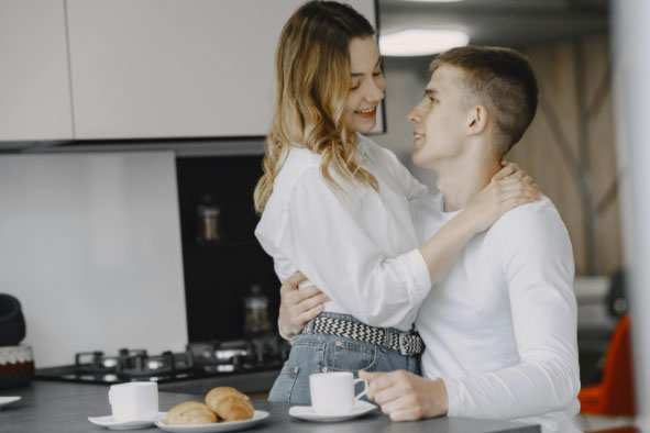 如何给老婆调情：唤醒婚姻激情，夫妻情趣让爱更甜