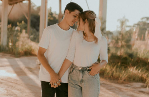 老婆背着我和别人做爱：我发现老婆与他人的秘密关系，背叛的真相竟如此震撼