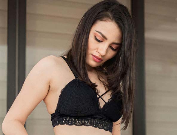 女人头发稀少：有效改善女人稀疏头发的方法，发量重现亮丽 