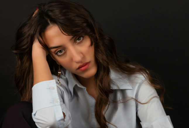 女人眉毛少：眉毛稀少？教你几招打造浓密自然眉型秘诀！