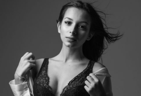 巨蟹座女生的脾气：巨蟹座女生的情绪真相，如何与她们相处不翻脸？