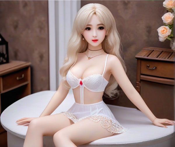 女生带无名指：无名指上的秘密 女生情感与生活的独特象征