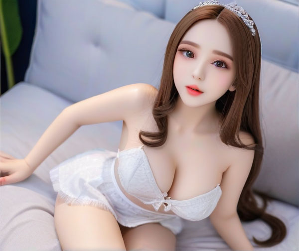 女生梦见和女生吵架：梦中激烈争吵揭秘，她们之间到底发生了什么？