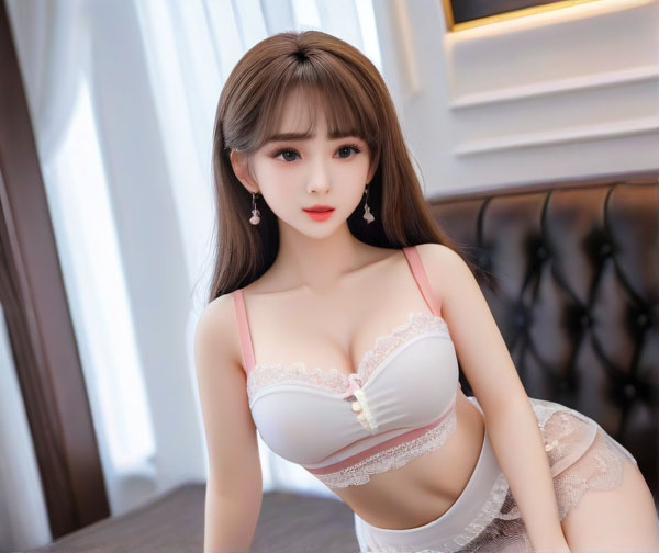 女生眉间有痣：眉心小痣背后的秘密，她的命运与魅力故事揭秘