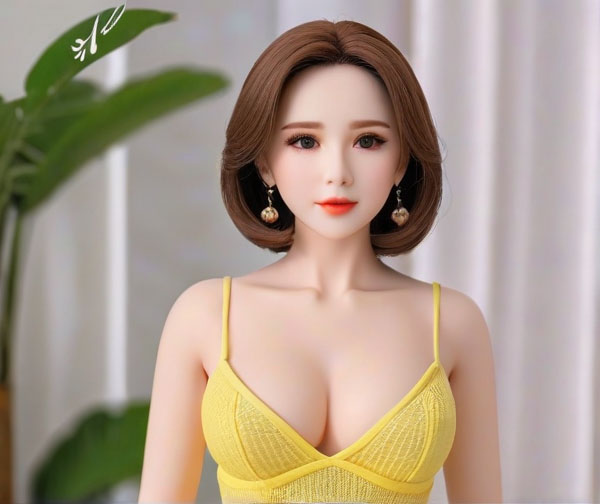 女生脖子左侧有痣：脖左侧隐藏的秘密，痣的寓意与健康信号解析