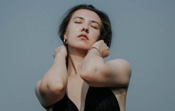 蛇女今年的运势：蛇女2023年运势大揭秘，财富爱情双丰收的秘密尽在其中！