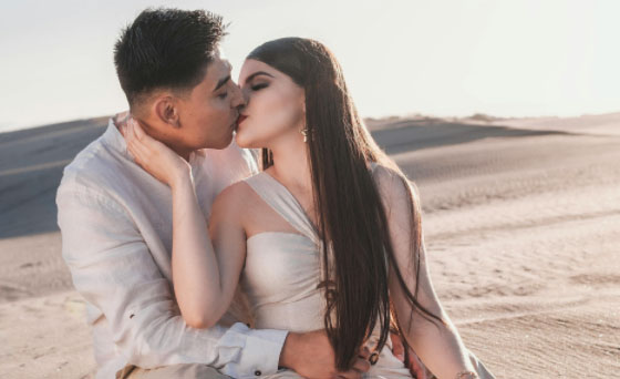 女上位的姿势:独特诱惑,她以不同姿势挑战传统界限 女上位的姿势:独特诱惑,她以不同姿势挑战传统界限