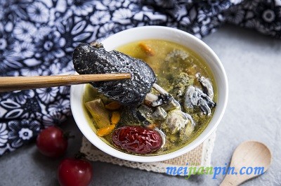 image 木瓜海带乌鸡汤