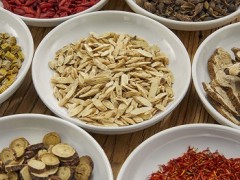 腰椎间盘突出的土方法 两个方法快速缓解