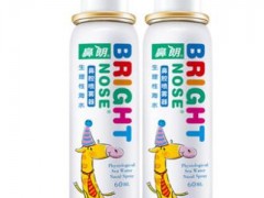 鼻朗洗鼻子的正确方法 使用鼻朗喷雾的正确操作流程