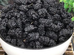 黑桑葚干泡水喝的功效 介绍泡水喝的四大功效