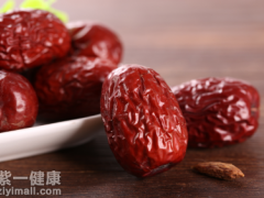 月经量多吃什么调理 4种食物呵护女性生理健康