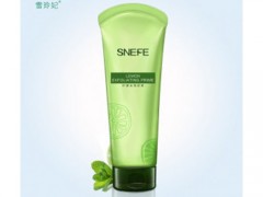 全身磨砂膏可以用在脸上吗