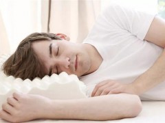 乳胶枕头的正确睡法 乳胶枕头睡高的一面还是低的一面