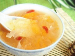 银耳汤适合什么人喝 哪些人不适合喝银耳汤