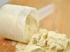 蛋白粉健身前喝还是健身后喝 蛋白粉什么时间喝效果最好