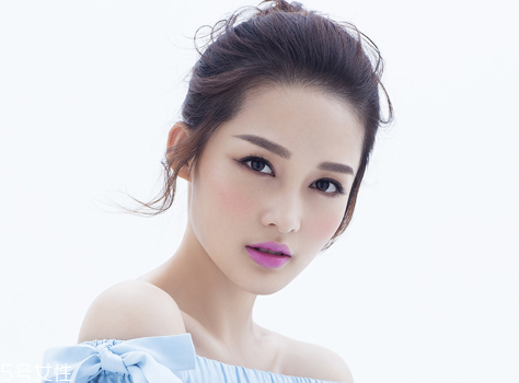 韩国美瞳哪个牌子好用2018 黑色美瞳和棕色美瞳挑选