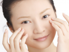 早上起来有黑眼圈怎么办 快速去黑眼圈小妙招