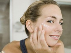 女生什么时候开始用眼霜最好 不同年龄段的眼霜不一样