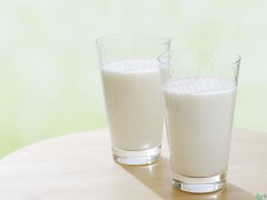 牛奶真的能美白吗？美白用什么方法最好？