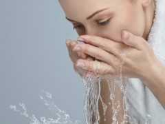 生理盐水敷脸的方法 生理盐水敷脸的作用