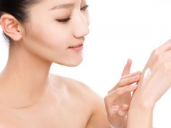 皮肤爱出油怎么调理 皮肤很油怎么办