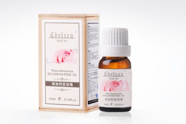 玫瑰精油用在脸上的使用方法 玫瑰精油怎么用在脸上