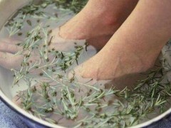 艾叶泡脚能治感冒吗