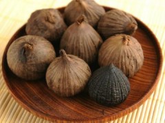 黑蒜的功效与作用及禁忌 下面为大家揭晓