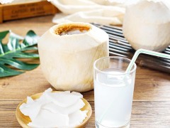 椰子汁的功效与副作用 详解四大功效和副作用