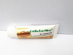 达克罗宁软膏怎么使用 教您正确使用达克罗宁软膏