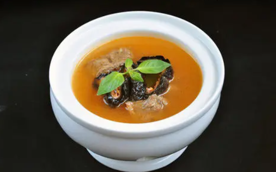 红参苓术炖牛腱肉