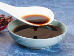 松花蛋不能和什么一起吃 皮蛋和什么相克