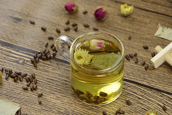 吃什么去肝火1.jpg 决明子菊花茶的功效与作用及禁忌