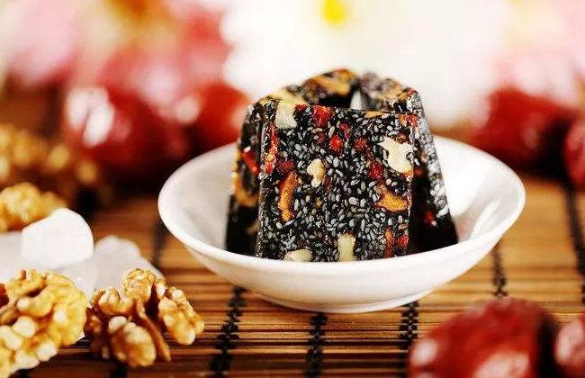 阿胶固元膏