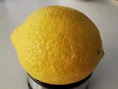柠檬祛斑的正确方法