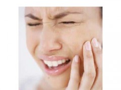 嘴角起泡是什么原因