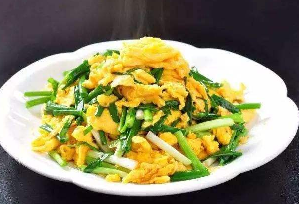 麻油姜末炒鸡蛋