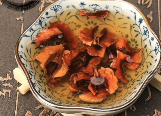 核桃膜泡水的功效