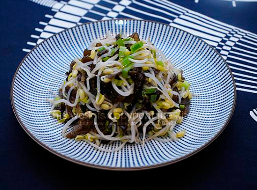 吃什么润肺 教你解决肺污染的食疗法