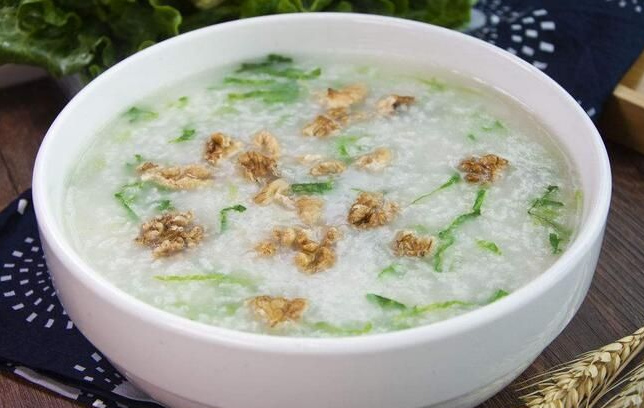 5食疗方养出粉嫩肌肤