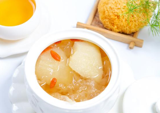 秋季阴虚体质养生 补阴降火食疗方