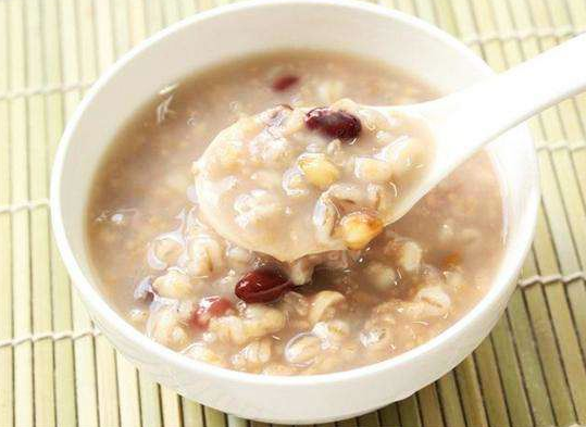 夏季食少乏味多是脾虚 三款食疗帮你补脾