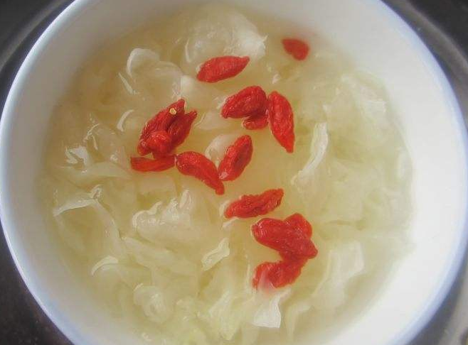 夏日美容 10款食疗驻颜方