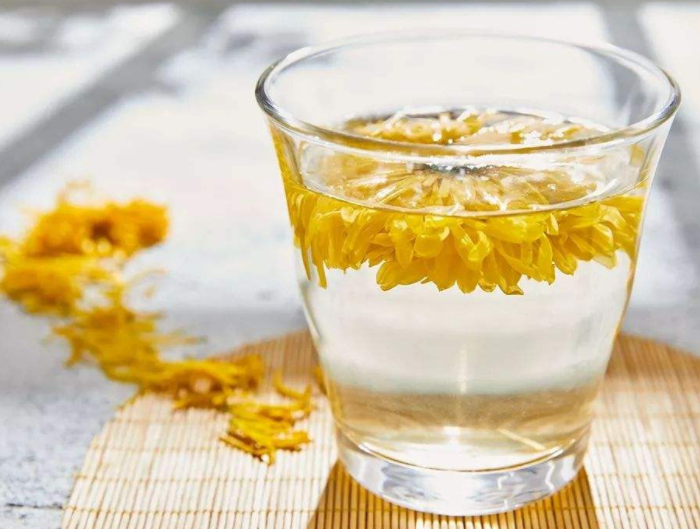 秋季眼睛干涩 药茶药膳帮你护眼