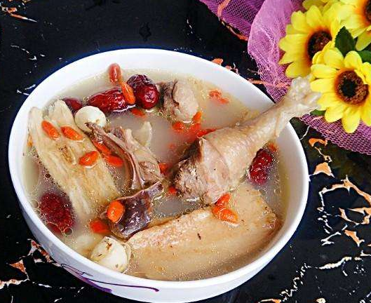 4种虚女人的 食补药补方案