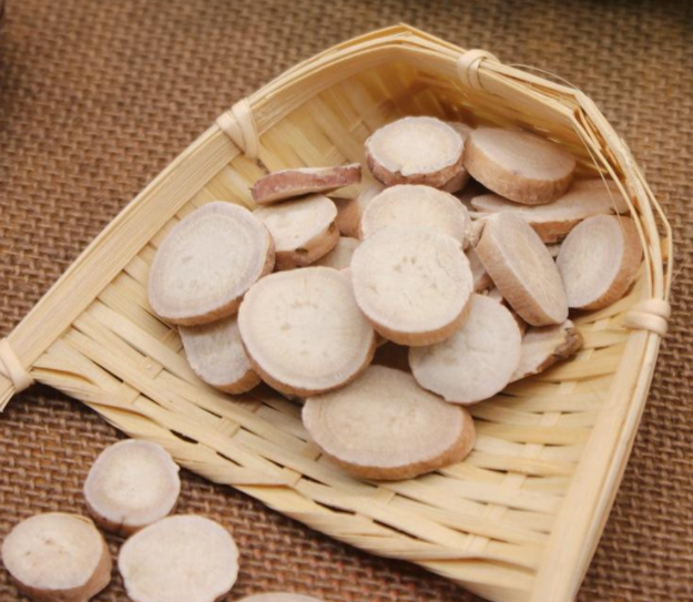 自制药膳祛病健身 春季滋补防病两齐美